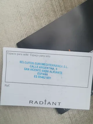 Reloj Radiant Dorado Unisex.