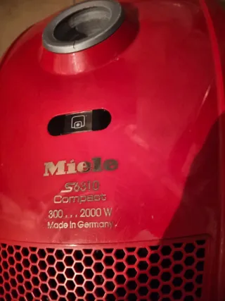 Aspiradora de Miele  S3610 compact Trineo airclean