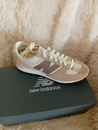 Zapatillas New Balance Talla 42 Beige/Marrón