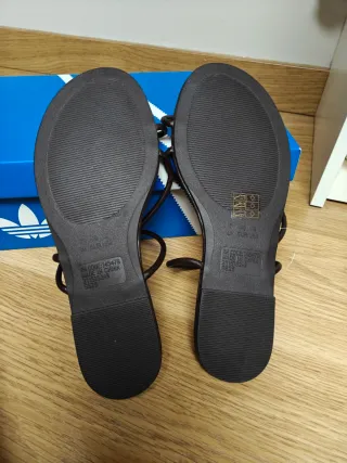 Sandalias marrones planas tiras Primark nuevas