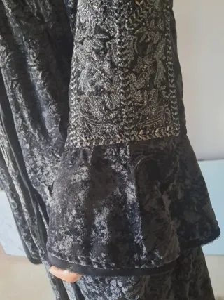 Abrigo Zara Terciopelo y Strass Agotado en un dia