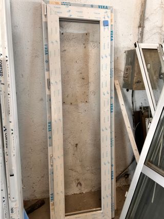 Balconera de 1 hoja VEKA nueva