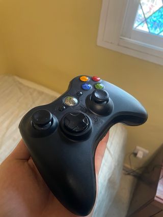 Xbox 360 Slim Nera + 3 Giochi Call of Duty