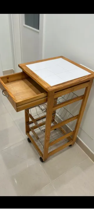 Carro de cocina de madera con ruedas