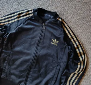 Chaqueta Adidas Vintage Mujer Negra y Dorada