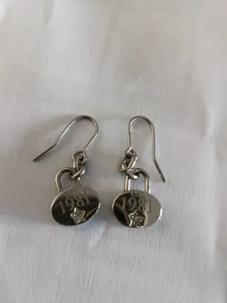 Pendientes Guess con brillante