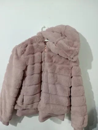 Sudadera negra con cremallera