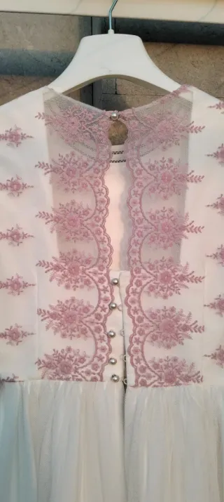 Vestido de comunión blanco y malva  bordado