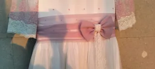 Vestido de comunión blanco y malva  bordado