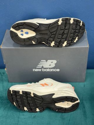 New Balance 530 Naranja Blanco