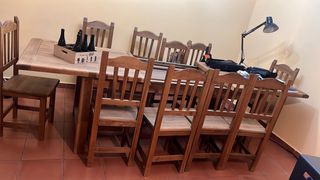 Mesa de madera haya y 12 sillas