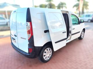 Renault Kangoo Furgón Maxi 4p Blue dCi 70 kW (95CV)