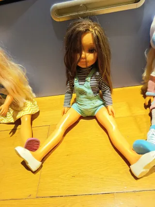 Muñeca Nancy con mono y camiseta