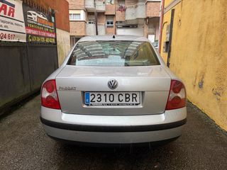 Volkswagen Passat 2003