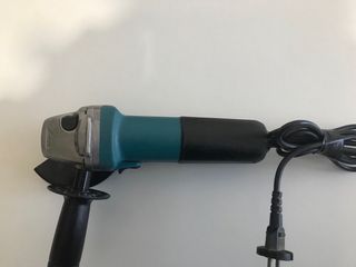 Radial Makita 9554NB
