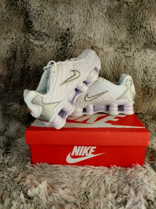 Nike Shox TL Talla 42 Blancas Nuevas
