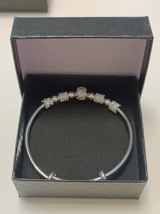 Pulsera ajustable plata en caja regalo