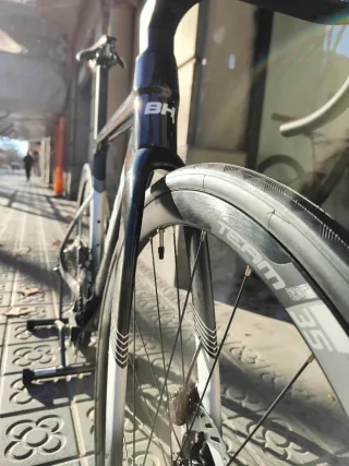 BH ULTRALIGHT 105 DI2