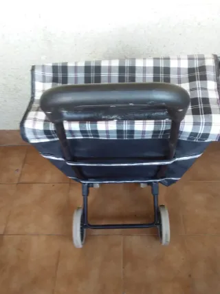 Carrito.para compra.en aguilas.con dos habitaculos