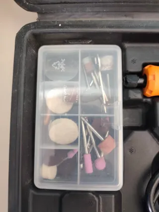 Fresadora manual Dexter con accesorios