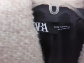 Abrigo Zara Beige Doble Botonadura