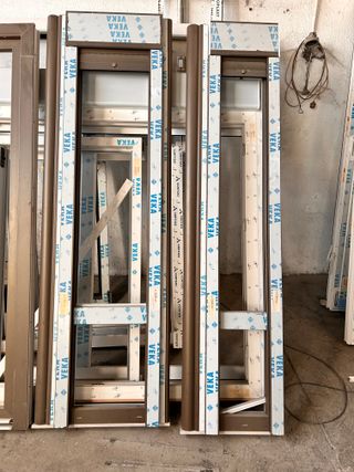 Ventanas fijas con persiana