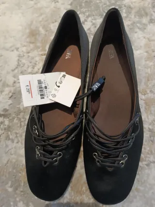 Zapatos ZARA negros/grises con cordones