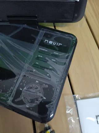 DVD Portátil Nevir 9 NVR-2781DVD-PCU