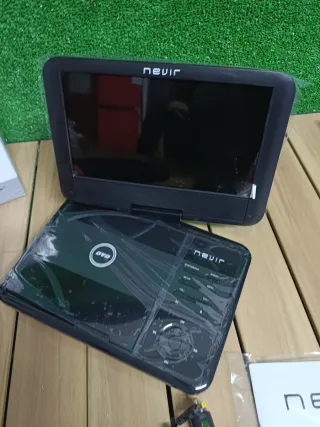 DVD Portátil Nevir 9 NVR-2781DVD-PCU