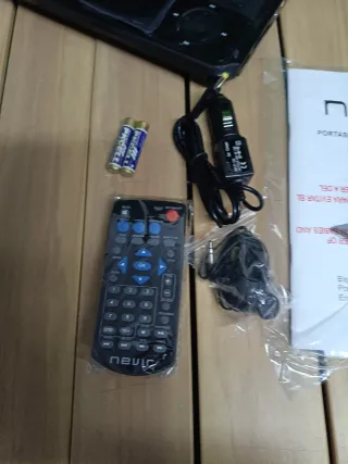 DVD Portátil Nevir 9 NVR-2781DVD-PCU