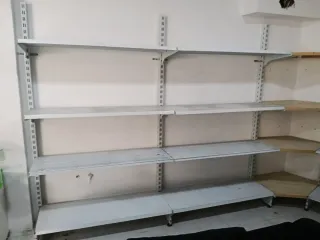 Estanterías metálicas
