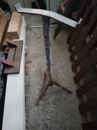 Lote 6 burriquetas de hierro.