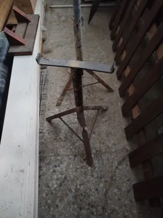 Lote 6 burriquetas de hierro.