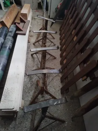 Lote 6 burriquetas de hierro.