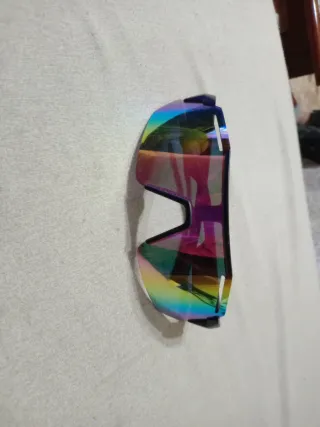 Occhiali da sole sportivi