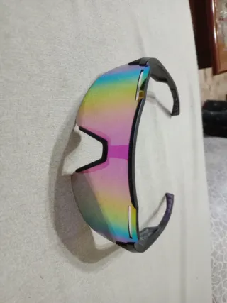 Occhiali da sole sportivi