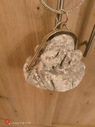 Pochette donna con paillettes