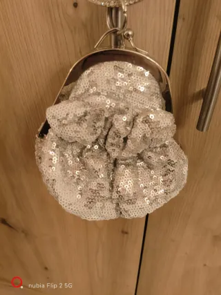 Pochette donna con paillettes