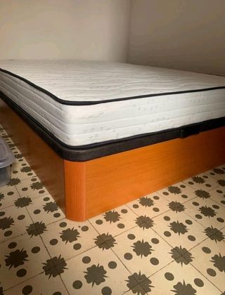 Base de cama de madera