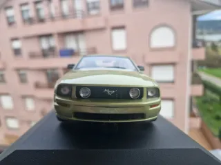 1/24 slot Ford Mustang GT 2005 autoart