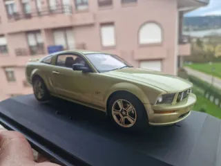 1/24 slot Ford Mustang GT 2005 autoart