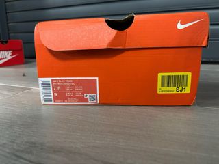 Nike TN negras y grises