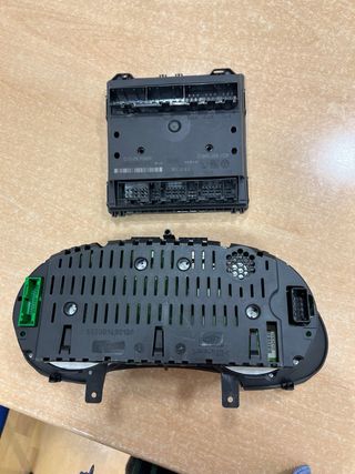 Cuadro SEAT Ibiza y Córdoba con centralita