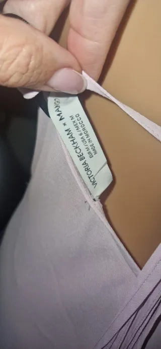 Vestido Godets de Victoria Beckham color malva .