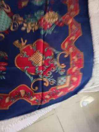 Pañuelo de seda estampado floral