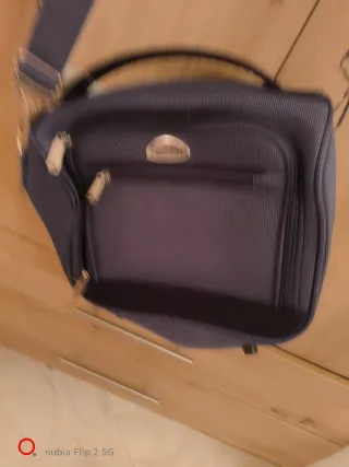 Beauty case da viaggio Shadow blu