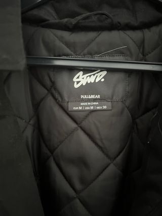 Chaqueta Pull&Bear estilo racing negra