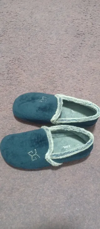 Zapatillas de casa. Pantuflas