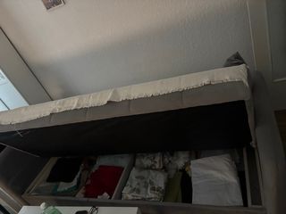 Sofá Cama 3 Plazas Gris y Rosa