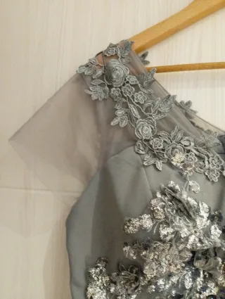 Vestido largo de fiesta gris. Talla XXL real